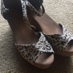 Canvas cheetah print peep toe Toms wedge